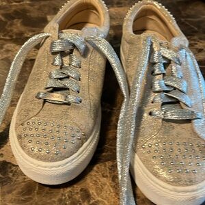 NIB - J/SLIDES Women's 'LIBERTY' Pewter METALLIC LEATHER SNEAKER SHOES in size 7